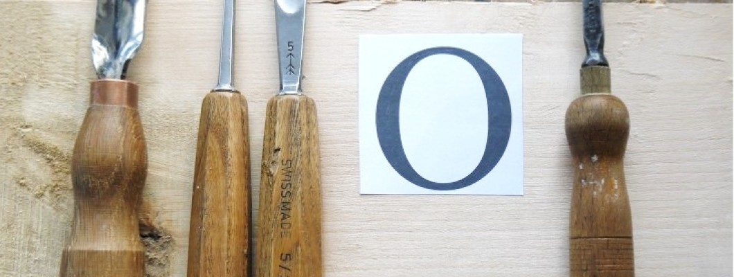 Carving Letters With Wood Carving Tools - Part Three - Curves
