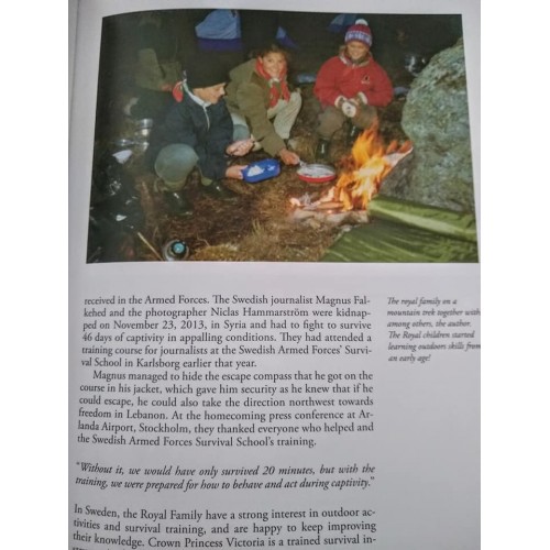 Outdoors the Scandinavian Way - Survival Skills by Lars Fält
