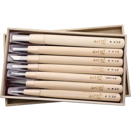 Yoshiharu H-91 Traditional Japanese 7 Piece Carving Set Japanese Cypress Wood Handle with Wooden Gift Box